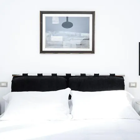 Trastevere Charming Retreat On Cobblestone Street * روما