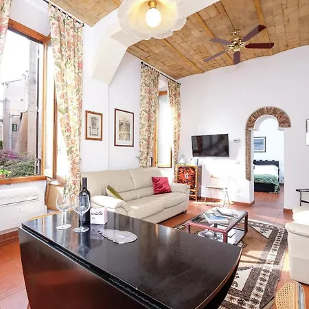 Trastevere Charming Retreat On Cobblestone Street شقة روما