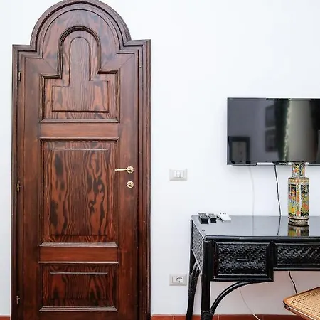 Trastevere Charming Retreat On Cobblestone Street شقة *